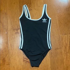 Adidas tank